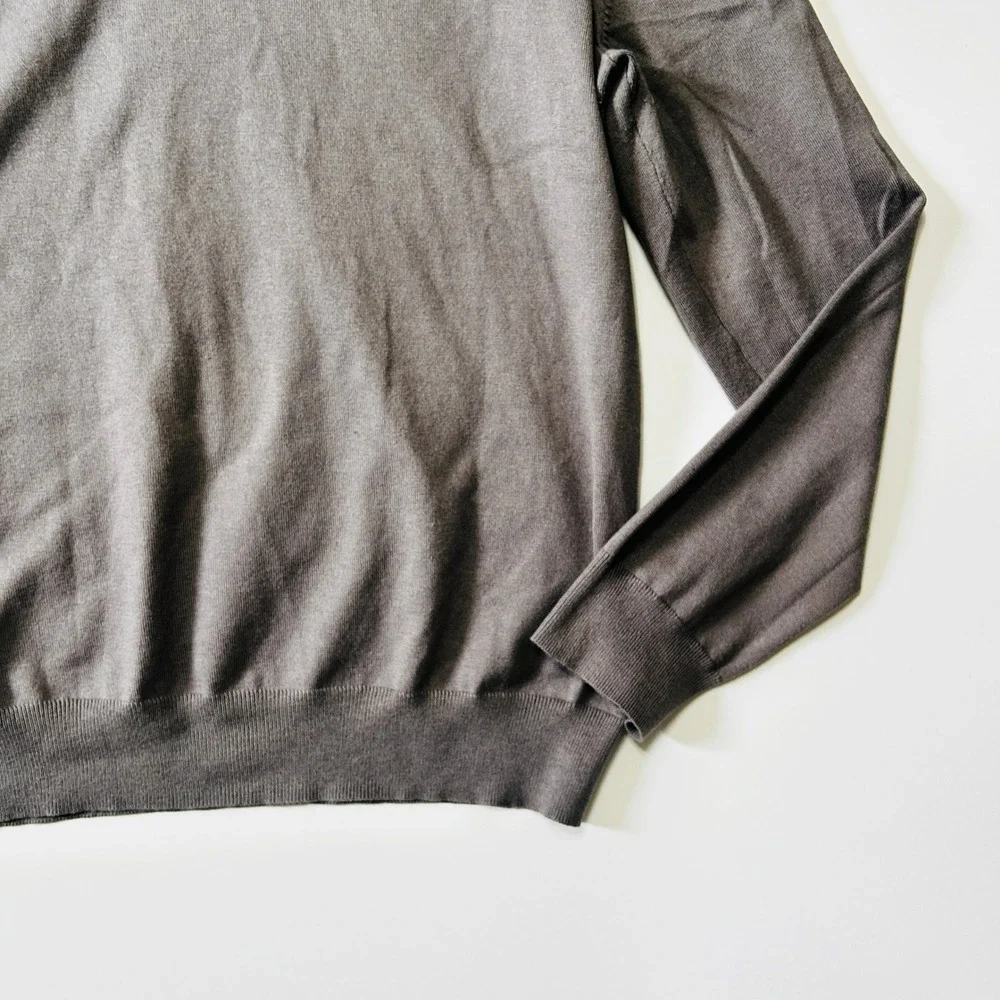 Banana Republic Mens Silk V-Neck Sweater Taupe Grey Size M Preppy Luxury